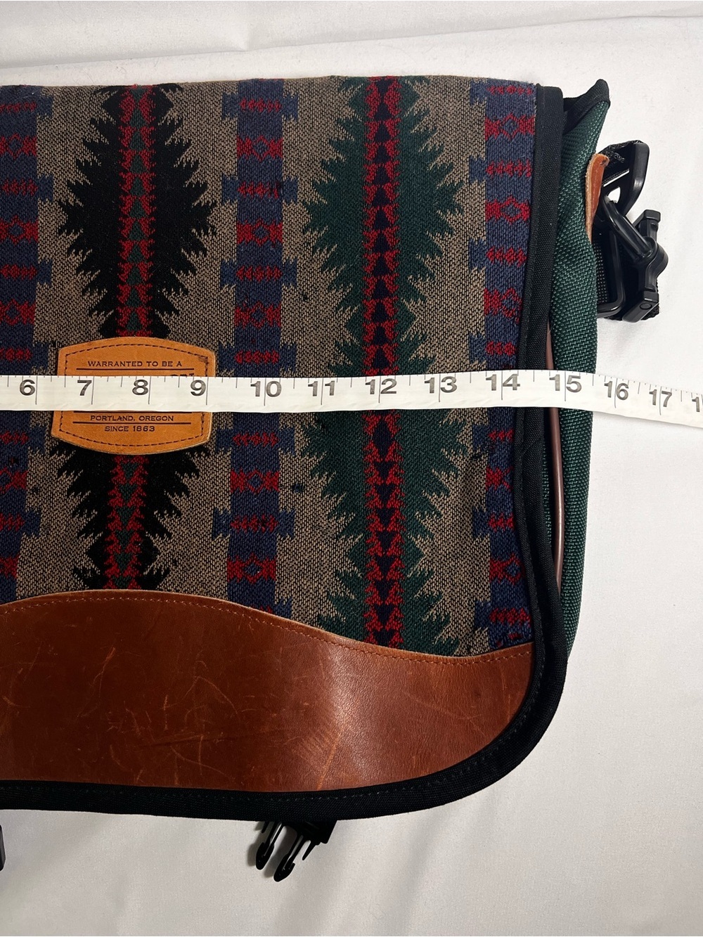 Vintage Pendleton Multicolor Navajo-Style Messenger Bag with Leather Accent - Picture 12 of 14